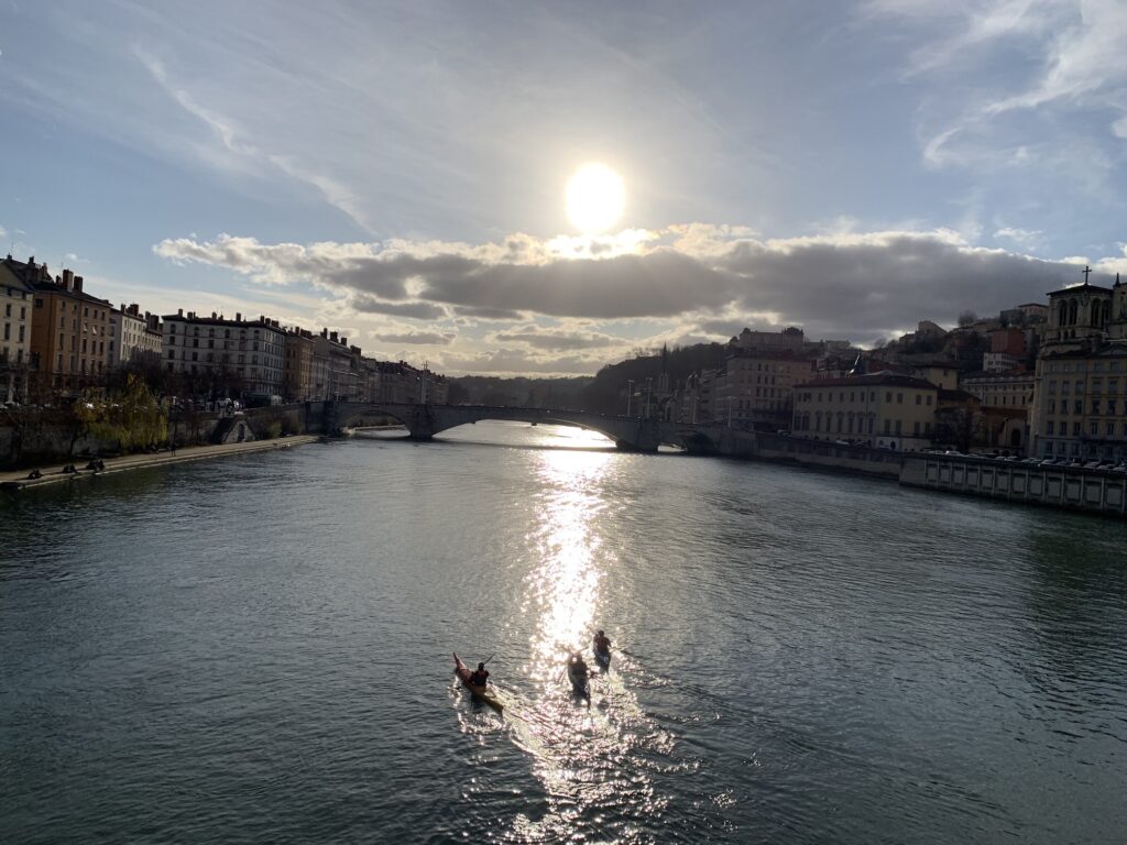 Kano på Saônefloden i Lyon